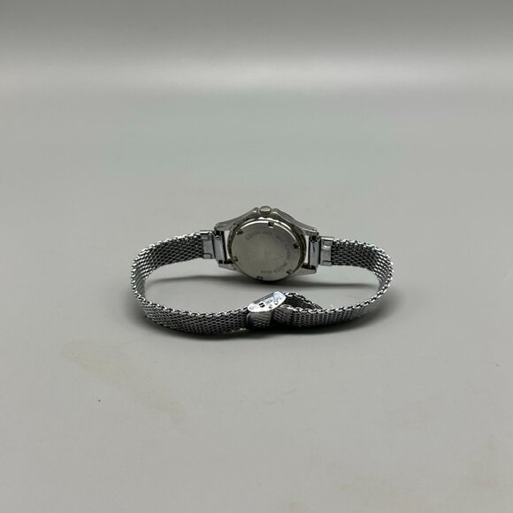 Vintage Lorus Womens Watch Mesh Band Date Window Silver Tone New Battery 8.5" - Picture 8 of 14